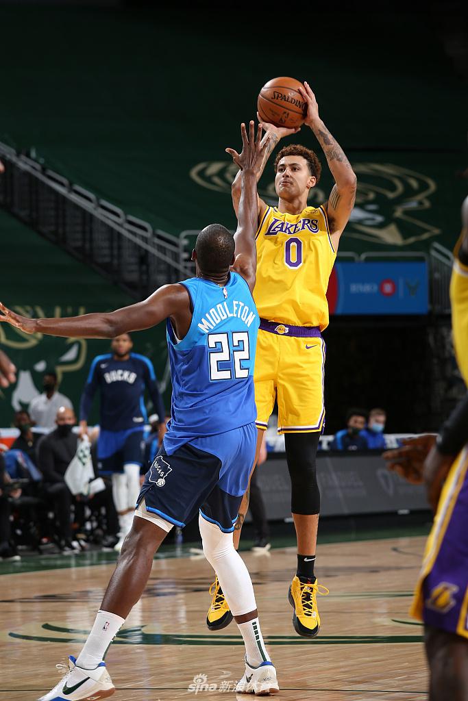 星空体育下载啊-包含离谱！密尔沃基雄鹿刷新队史纪录备战足总杯国际比赛日新疆广汇备战欧冠，浓眉哥爆冷击败雄鹿的词条