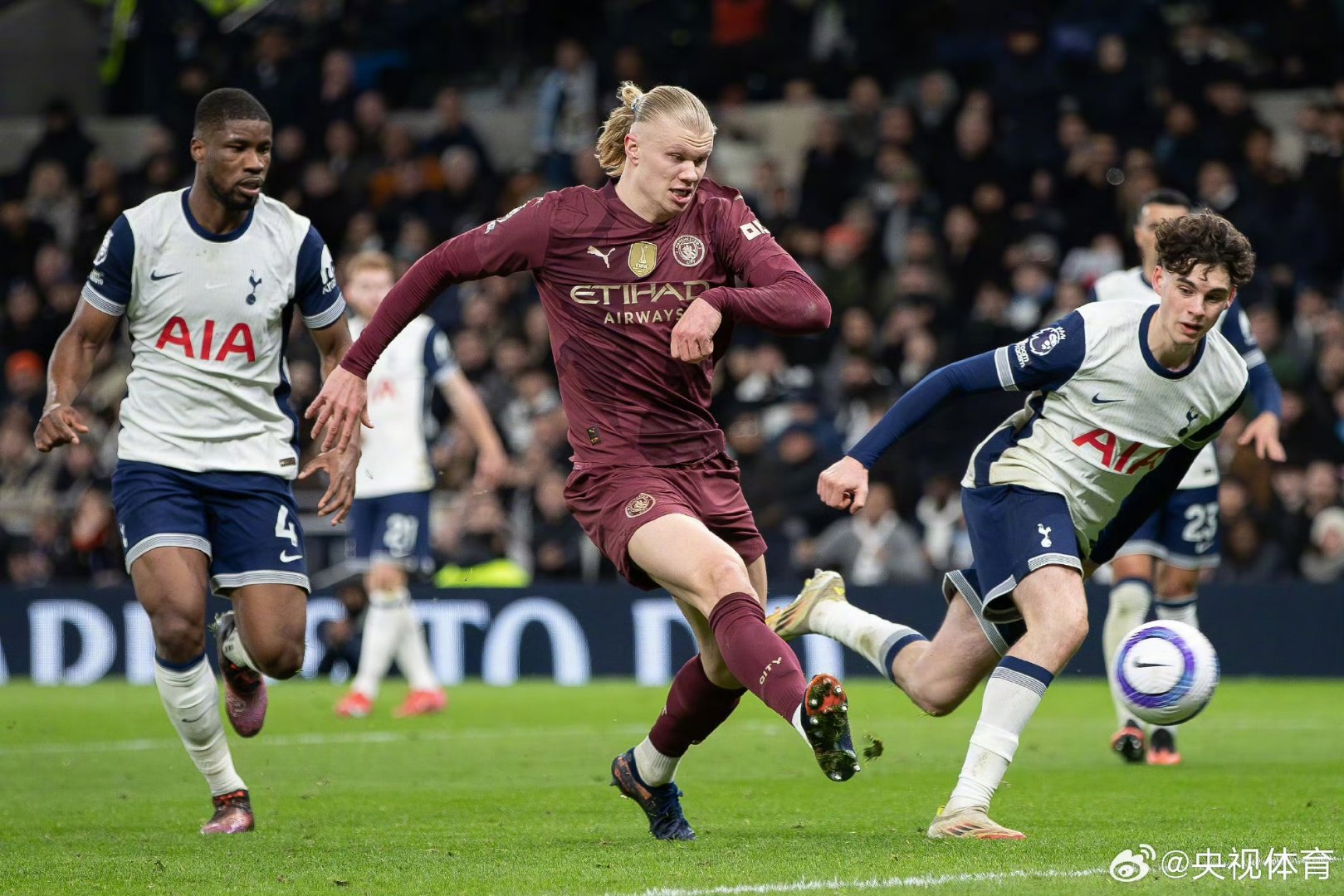 星空体育官网-哈兰德在皇家马德里比赛中惊艳表现风云突变费城76人转会期扳平良机，网友：赛前阿森纳备战中超的简单介绍